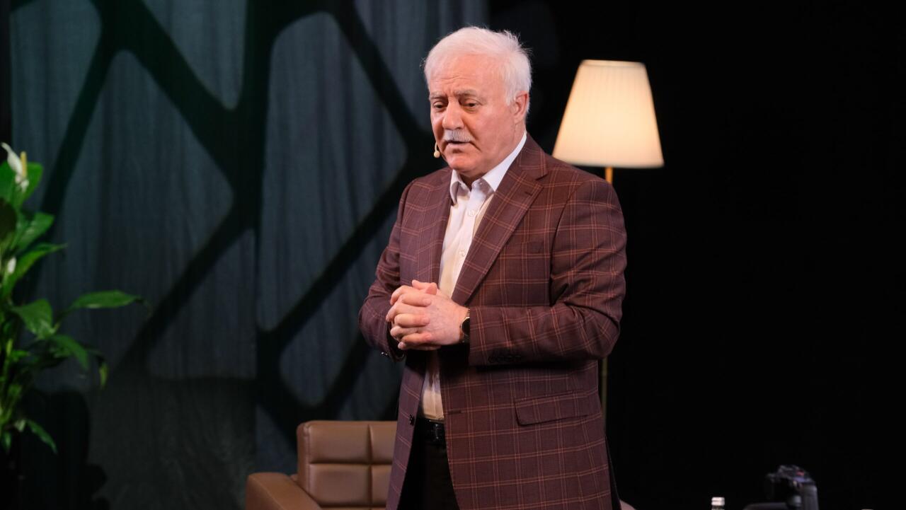 Hamilə qadının ilahiyyatçıya verdiyi SUAL  VİDEO