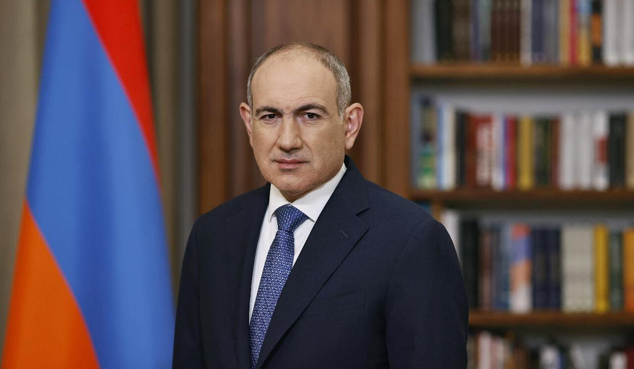 Paşinyan: Kilsəni xalqımıza qaytarmalıyıq