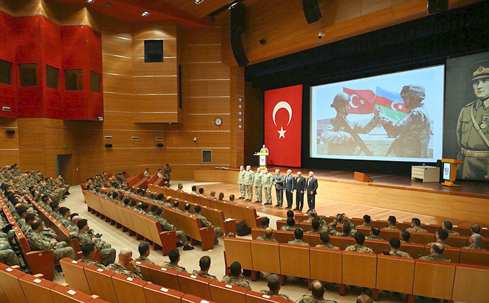 Müdafiə Nazirliyi həftəlik icmalı təqdim edib 