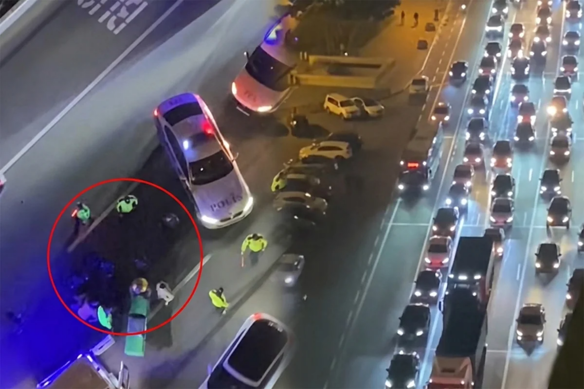 "Cresent Mall"ın qarşısında bədbəxt HADİSƏ  Qadın &Ouml;LD&Uuml; 