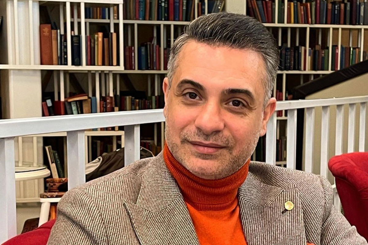 Rüfət Axundov bahalı maşın və nömrəsini paylaşdı 