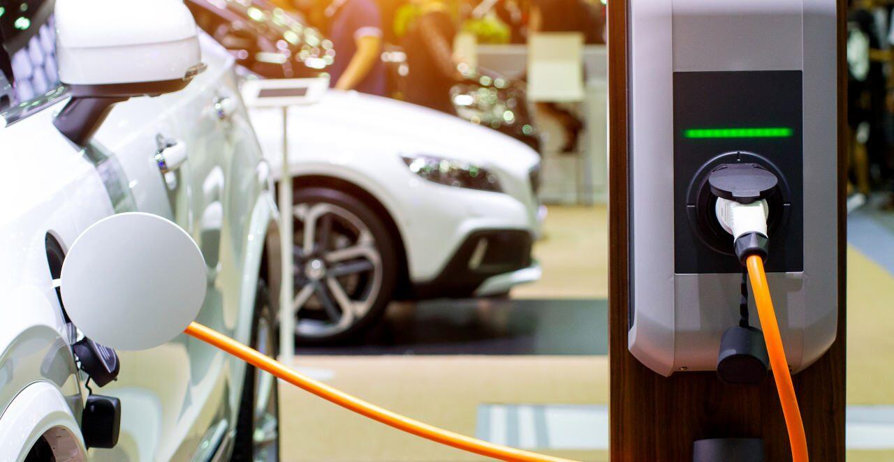 Bazara yeni elektromobil istehsalçısı gəlir  FOTO