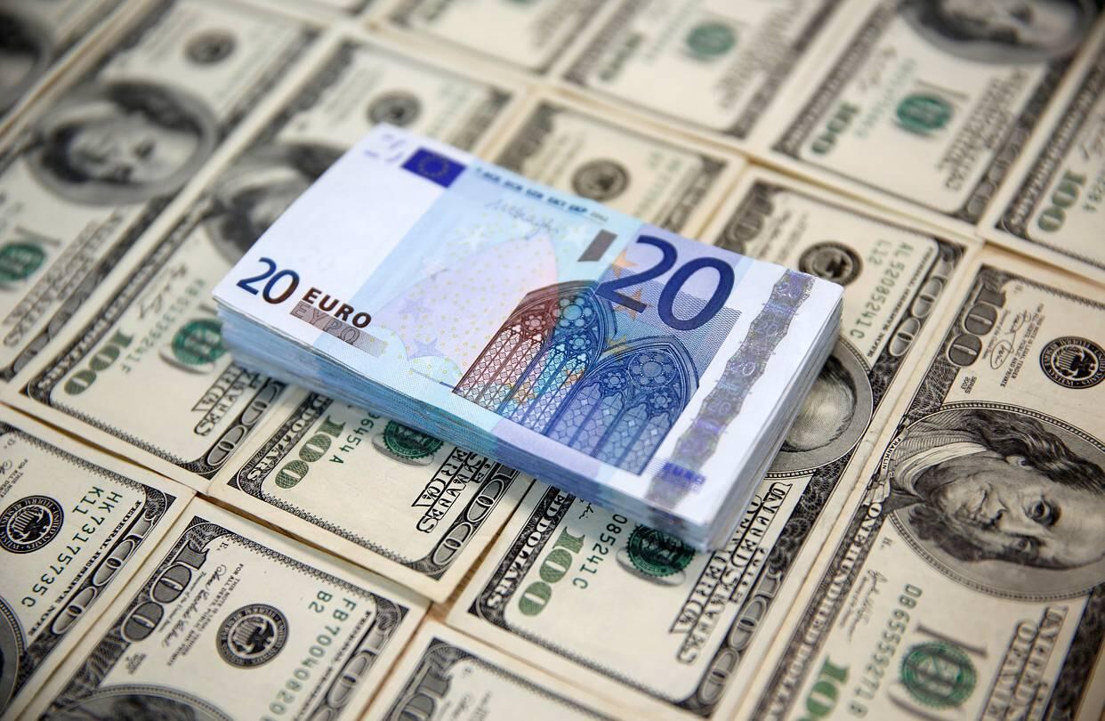 Məzənnələrdə BAHALAŞMA: Avro və rublun qiyməti yüksəldi, dolların isə...