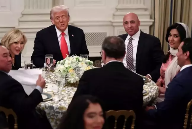 Ağ Evdə iftar  Tramp qonaqlarını qəbul etdi