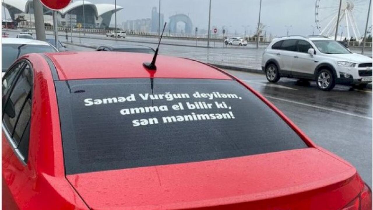 Avtomobil şüşələrinə yazı yazdıranların DİQQƏTİNƏ! 