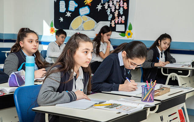 &Ouml;zəl məktəblərin illik &ouml;dənişləri &ndash; ən ucuz 2,500, ən baha 54,900 AZN