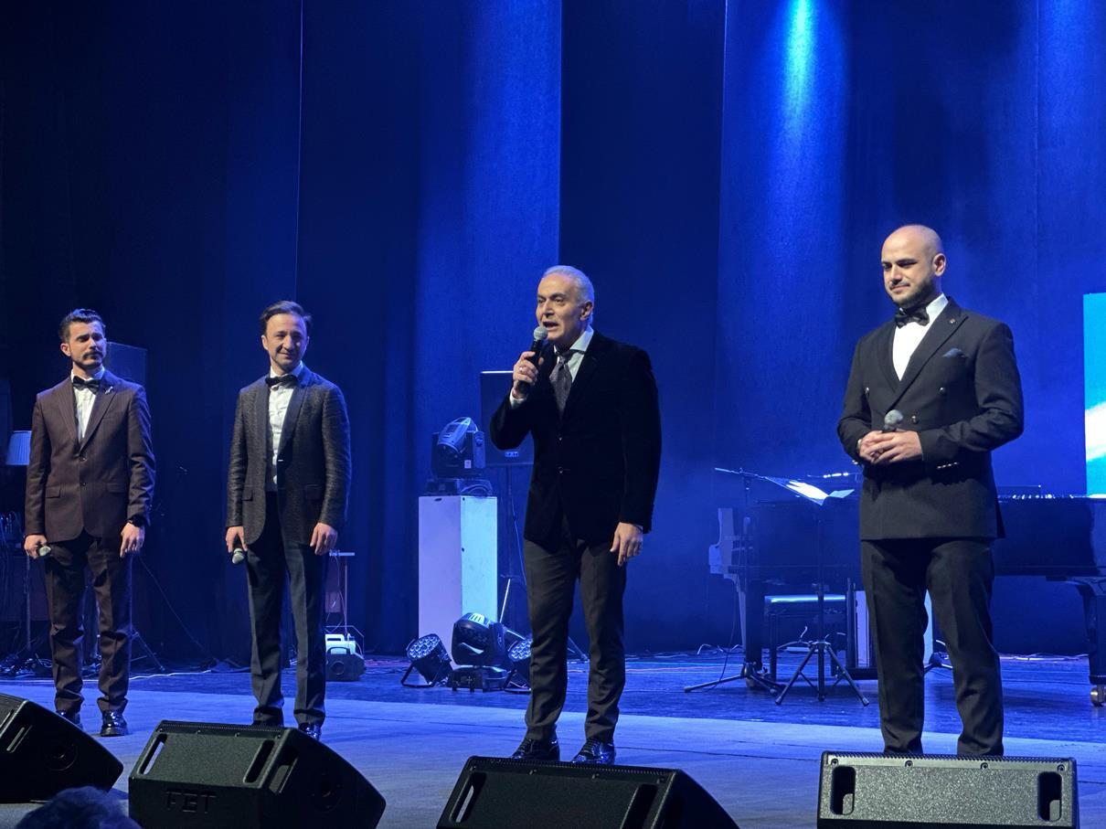 Gəncə Dövlət Filarmoniyasinda Aygün Səmədzadənin mahnilarindan ibarət konsert izdihamla keçib 