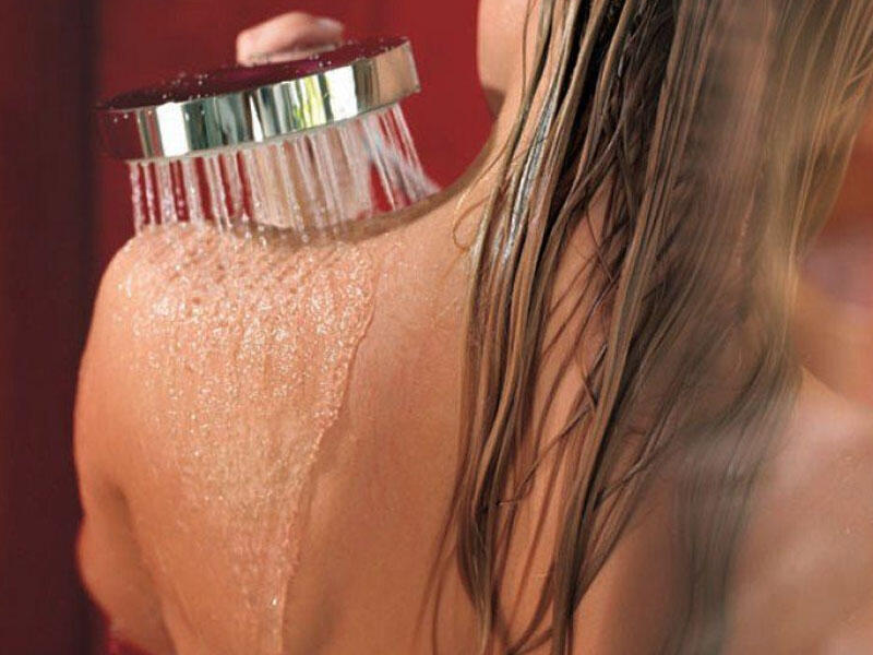 Gigiyena m&uuml;təxəssisi a&ccedil;ıqladı: G&uuml;ndə ne&ccedil;ə dəfə duş qəbul etmək olar?