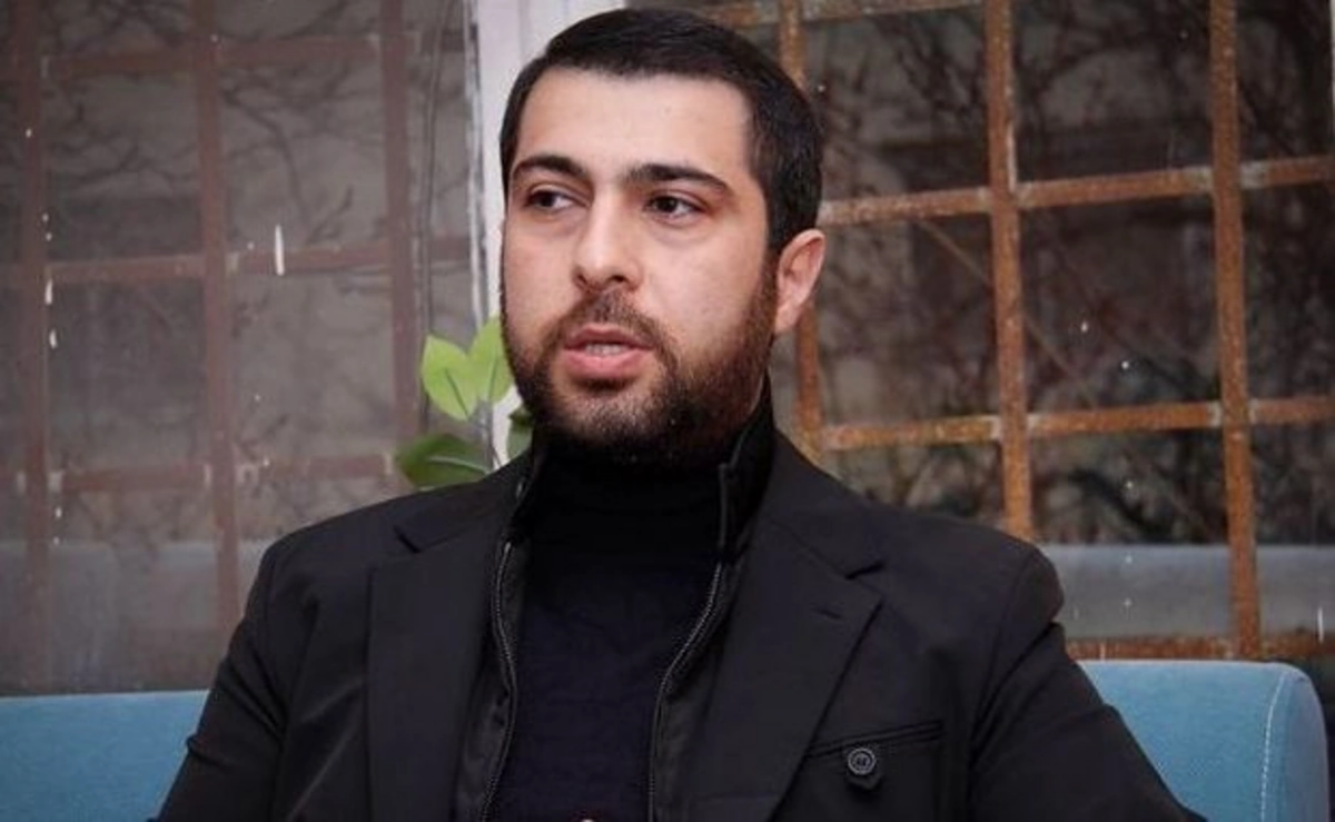 Namiq Qaraçuxurlu bağını göstərdi 