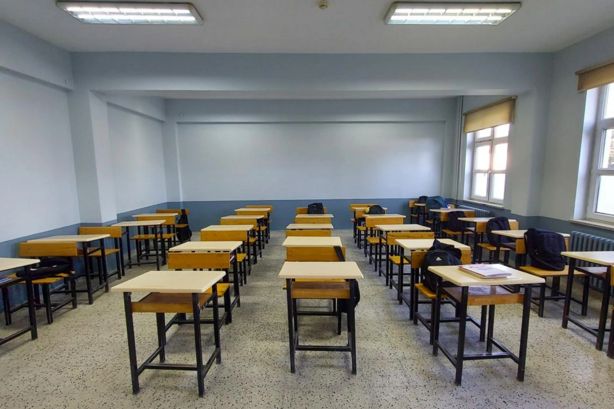Aprelin 1i hansı günün dərsləri keçiriləcək?