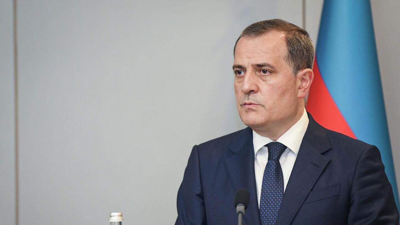 Ceyhun Bayramovdan "Top Ermənistandadır" mesajı