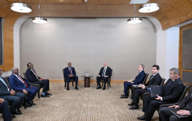 İlham Əliyev Antalyada Sudanın Suveren Keçid Şurasının Sədri ilə görüşüb  FOTO