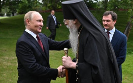 Putinlə görüşdüyünə görə ÜZR İSTƏDİ