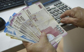 Bu şəxslərə işə gəlməsələr də 6 ay maaş veriləcək  YENİLİK