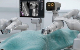 D&uuml;nyanın ilk insanabənzər cərrah robotu təqdim edildi 