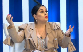 “Tərbiyəsiz onun özüdür”