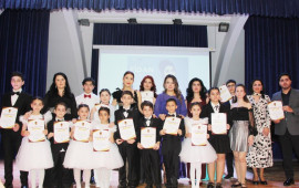 Fidan Hacıyevanın ikinci beynəlxalq festivalda şəhid uşaqlarının təsirli çıxışı –