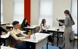 300 bal toplayan ŞAGİRD  Nə telefonu var, nə də sosial şəbəkələrə girir 