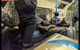 Metroda digər sərnişinləri vecinə almadan kokain çəkdi 