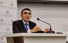 Azərbaycan təhsilində yeni metodik sistem qurulur  Elnur Əliyev