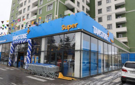 "Tamstore"da müdir xanım işçini döydü  VİDEO