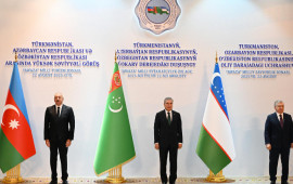 Türkmənbaşı şəhərində Türkmənistan, Azərbaycan və Özbəkistan arasında yüksəksəviyyəli görüş başlayıb  FOTO