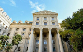 Rəsmi Bakı Ermənistana çağırış etdi