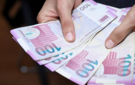 Prezident bu şəxslərin maaşlarını artırdı
