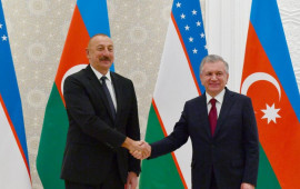 Şavkat Mirziyoyev Prezident İlham Əliyevə zəng edib