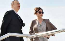 Prezident və birinci xanım Kolatağ kəndində görülən işlərlə tanış olub