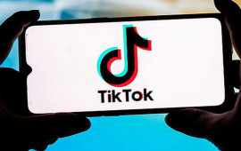 Tiktokda başlayan EŞQ: Bakıda evli kişi qadının başına