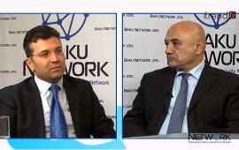 “İncəsənət divar hörmür, körpü salır” – Eyyub Quliyev “Tofiq Abbasovla dialoq” verlişində 