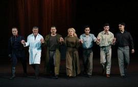 Gənc Tamaşaçılar Teatrının “ArtStudiya” teatr studiyasında hazırlanan “Ana” tamaşasının premyerası keçirilib 