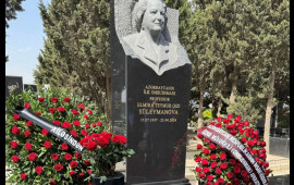 Azərbaycanın ilk ombudsmanı Elmira Süleymanovanın xatirəsi yad edilib 