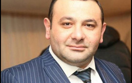 Aşıq Namiq Fərhadoğlu lüks avtomobili ilə qəza törətdi 