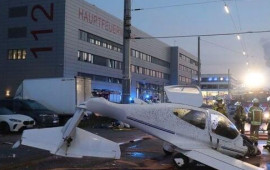 Almaniyada təyyarə qəzası  xəsarət alanlar var 