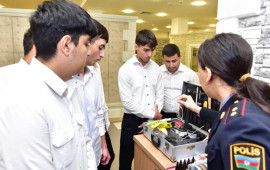Polis Akademiyasında məktəblilər üçün “Açıq qapı”  FOTO