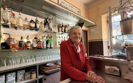 Sonuncu dəfə 67 il əvvəl məzuniyyətə çıxan barista: 100 yaşı var