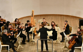 Qara Qarayev adına Dövlət Kamera Orkestrinin  konserti Fransa dirijoru ilə çıxış etdi 