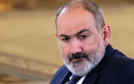 Paşinyanın çıxışı zamanı deputatlar parlamenti tərk etdi