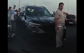 Bakıda yük maşını ilə BMW toqquşdu 