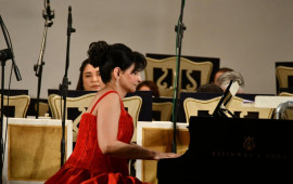 Nərgiz Əliyarova Beynəlxalq Qadınlar Gününə konsert həsr etdi  FOTO