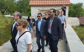 Diplomatik korpusun nümayəndələri Şuşa şəhəri ilə tanış olublar  FOTO