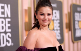 Selena Qomes tanınmaz halda 