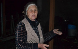 Azərbaycanda avtomobildə başlanan yanğın evi alovlandırdı 