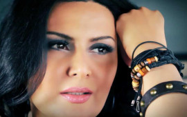 "Ke&ccedil;miş ərim &uuml;&ccedil;&uuml;n el&ccedil;i gedəcəyəm"