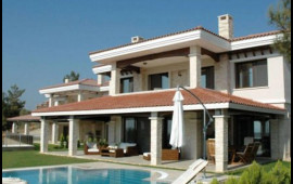 Azərbaycanlı müğənniyə 300 minlik ev hədiyyə etdilər  FOTO