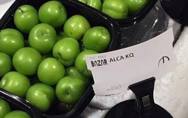 Bakıda alça görün neçəyə satılır  FOTO
