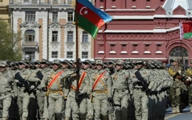 Hərbçilərimiz Moskvada  Qələbə paradının məşqində 