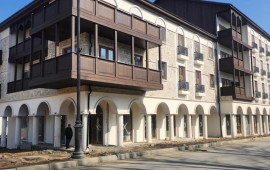 Şuşanın Qarabağ küçəsində 10 bina inşa edilir 